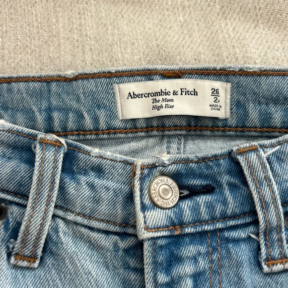 Abercrombie & Fitch The Mom High Rise Jean - Picture 2 of 3